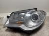 Volkswagen Touran (1T1/T2) 1.4 16V TSI 140 Koplamp links
