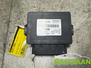 Gebruikte Handrem Module Renault Megane III Grandtour (KZ) 1.4 16V TCe 130 Prijs € 84,97 Margeregeling aangeboden door Bastiaan Autodemontage