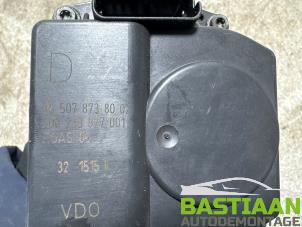 Gasklephuis van een Peugeot 307 SW (3H) 2.0 16V 2006
