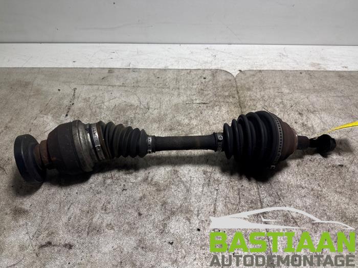 Gebruikte Steekas links-voor Volkswagen Tiguan (5N1/2) 2.0 TDI 16V 4Motion Prijs € 74,97 Margeregeling aangeboden door Bastiaan Autodemontage