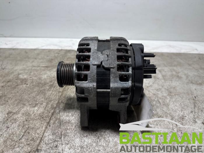 Gebruikte Dynamo Nissan Qashqai (J11) 1.2 DIG-T 16V Prijs € 49,97 Margeregeling aangeboden door Bastiaan Autodemontage