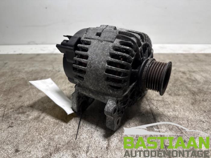 Gebruikte Dynamo Volkswagen Polo V (6R) 1.4 16V Prijs € 39,97 Margeregeling aangeboden door Bastiaan Autodemontage