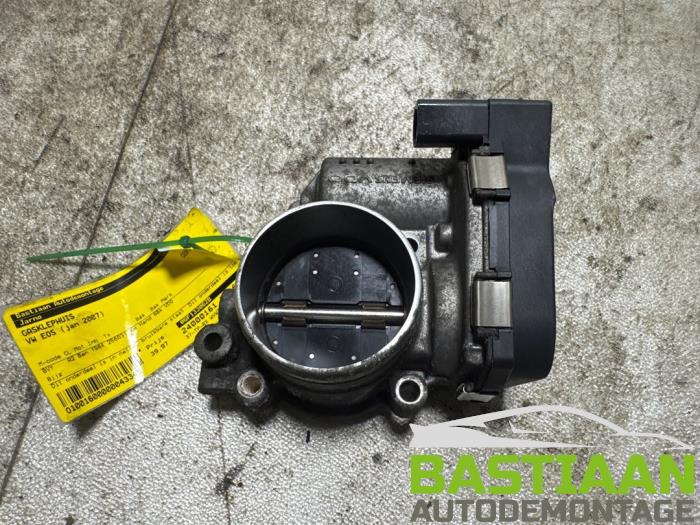Gebruikte Gasklephuis Volkswagen Eos (1F7/F8) 2.0 FSI 16V Prijs € 39,97 Margeregeling aangeboden door Bastiaan Autodemontage