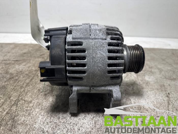 Gebruikte Dynamo Skoda Fabia II Combi 1.6 TDI 16V 105 Prijs € 34,97 Margeregeling aangeboden door Bastiaan Autodemontage