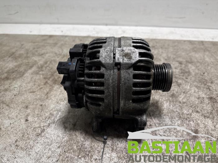 Gebruikte Dynamo Volkswagen Polo V (6R) 1.2 TSI Prijs € 49,97 Margeregeling aangeboden door Bastiaan Autodemontage