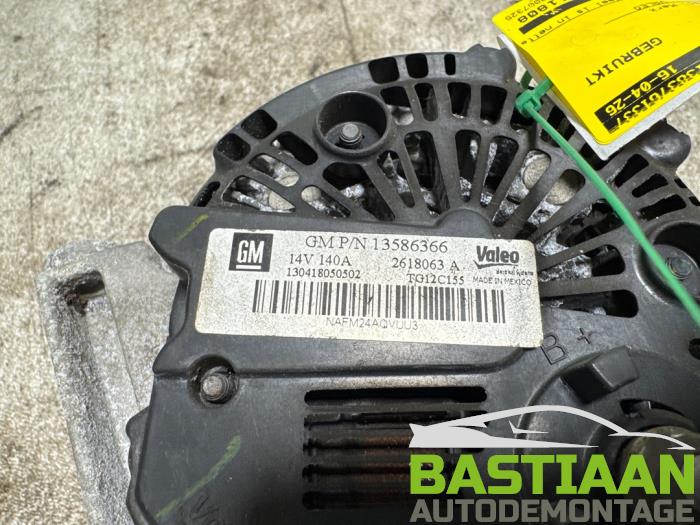 Dynamo van een Opel Zafira Tourer (P12) 1.6 CDTI 16V ecoFLEX 136 2013