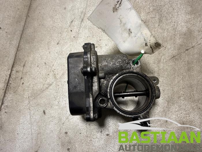 Gebruikte Gasklephuis Volkswagen Caddy III (2KA,2KH,2CA,2CH) 1.6 TDI 16V Prijs € 29,97 Margeregeling aangeboden door Bastiaan Autodemontage