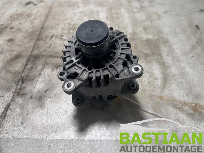 Gebruikte Dynamo Skoda Fabia II Combi 1.2 TDI 12V Greenline Prijs € 49,97 Margeregeling aangeboden door Bastiaan Autodemontage