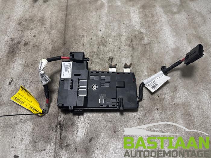Gebruikte Start/Stop computer Volvo V70 (BW) 2.0 D3 20V Prijs € 39,97 Margeregeling aangeboden door Bastiaan Autodemontage