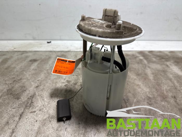 Gebruikte Tank element Pomp Opel Corsa D 1.4 16V Twinport Prijs € 39,97 Margeregeling aangeboden door Bastiaan Autodemontage