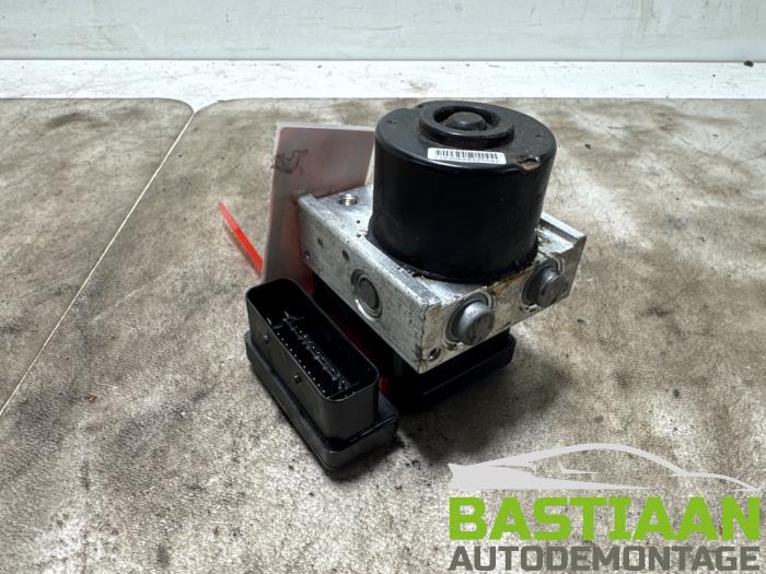 Gebruikte ABS Pomp Peugeot 206+ (2L/M) 1.4 XS Prijs € 174,97 Margeregeling aangeboden door Bastiaan Autodemontage