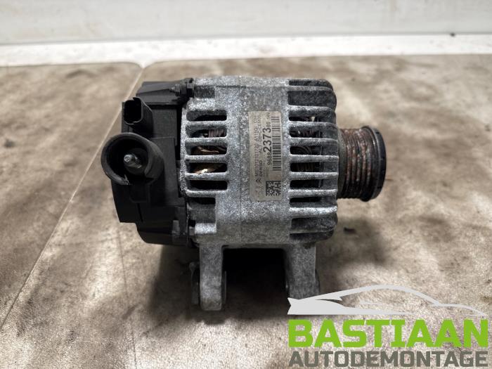 Gebruikte Dynamo Peugeot 208 I (CA/CC/CK/CL) 1.2 Vti 12V PureTech 82 Prijs € 44,97 Margeregeling aangeboden door Bastiaan Autodemontage