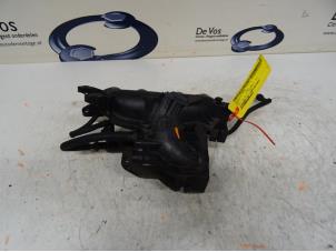 Gebruikte Spruitstuk Inlaat Peugeot 207/207+ (WA/WC/WM) 1.6 16V RC Turbo Prijs € 115,00 Margeregeling aangeboden door De Vos Onderdelen