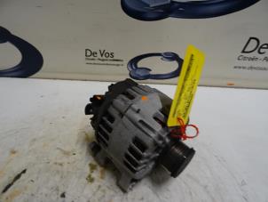 Gebruikte Dynamo Peugeot 5008 Prijs € 100,00 Margeregeling aangeboden door De Vos Onderdelen