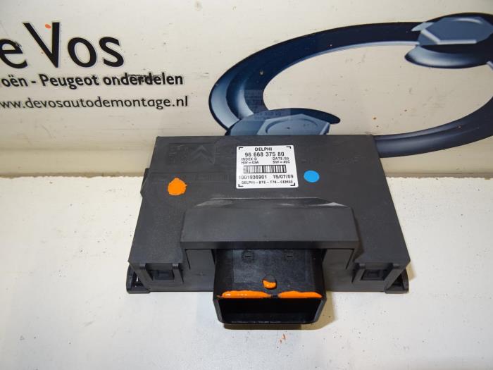 Gebruikte Computer cabriokap Peugeot 308 Prijs € 200,00 Margeregeling aangeboden door De Vos Onderdelen