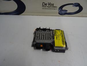 Gebruikte Start/Stop computer Peugeot 208 Prijs € 115,00 Margeregeling aangeboden door De Vos Onderdelen