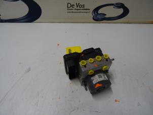 Gebruikte ABS Pomp Peugeot 308 Prijs € 160,00 Margeregeling aangeboden door De Vos Onderdelen