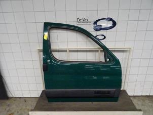 Gebruikte Deur 4Deurs rechts-voor Citroen Berlingo 1.9 D Prijs € 100,00 Margeregeling aangeboden door De Vos Autodemontagebedrijf