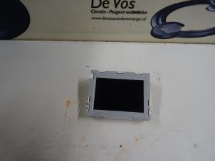 Gebruikte Display Interieur Peugeot 508 Prijs € 70,00 Margeregeling aangeboden door De Vos Onderdelen