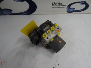 Gebruikte ABS Pomp Peugeot Expert Prijs € 135,00 Margeregeling aangeboden door De Vos Onderdelen