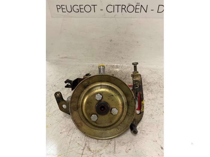 Gebruikte Servopomp Peugeot Expert (222/224) 1.6 Prijs € 90,00 Margeregeling aangeboden door De Vos Onderdelen