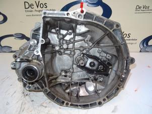 Gebruikte Versnellingsbak Citroen C4 Cactus (0B/0P) 1.2 PureTech 82 12V Prijs € 650,00 Margeregeling aangeboden door De Vos Onderdelen