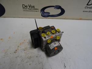 Gebruikte ABS Pomp Peugeot 308 Prijs € 160,00 Margeregeling aangeboden door De Vos Onderdelen