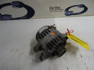 Gebruikte Dynamo Peugeot 107 1.0 12V Prijs € 55,00 Margeregeling aangeboden door De Vos Onderdelen