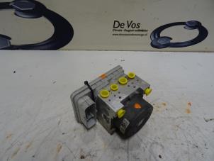 Gebruikte ABS Pomp Peugeot 208 I (CA/CC/CK/CL) 1.4 16V Prijs € 160,00 Margeregeling aangeboden door De Vos Onderdelen