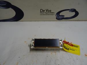 Gebruikte Display Interieur Peugeot 207/207+ (WA/WC/WM) 1.6 HDi 16V Prijs € 70,00 Margeregeling aangeboden door De Vos Onderdelen