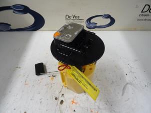 Gebruikte Tank element Pomp Peugeot 308 Prijs € 100,00 Margeregeling aangeboden door De Vos Onderdelen