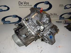 Gebruikte Versnellingsbak Peugeot 2008 Prijs € 650,00 Margeregeling aangeboden door De Vos Onderdelen
