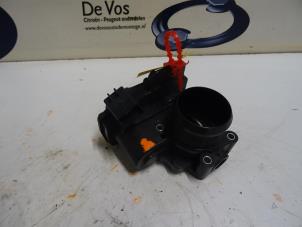 Gebruikte Gasklephuis Peugeot 308 Prijs € 100,00 Margeregeling aangeboden door De Vos Onderdelen