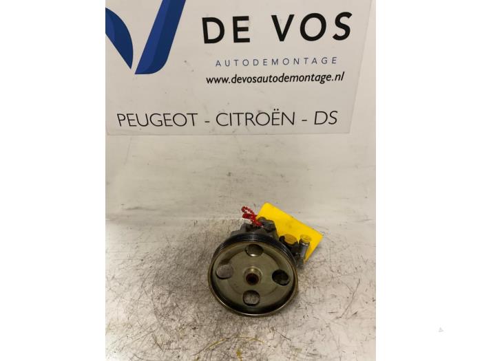 Gebruikte Servopomp Peugeot 807 2.2 16V Prijs € 90,00 Margeregeling aangeboden door De Vos Onderdelen