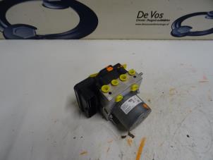 Gebruikte ABS Pomp Peugeot 308 Prijs € 160,00 Margeregeling aangeboden door De Vos Onderdelen