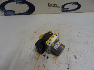 Gebruikte ABS Pomp Citroen C4 Cactus Prijs € 250,00 Margeregeling aangeboden door De Vos Onderdelen