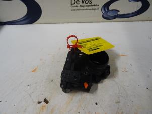 Gebruikte Gasklephuis Peugeot 5008 Prijs € 100,00 Margeregeling aangeboden door De Vos Onderdelen