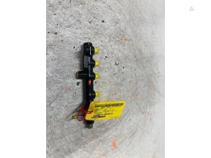 Gebruikte Injector brug Citroen Jumpy 2.0 Blue HDI 120 Prijs € 135,00 Margeregeling aangeboden door De Vos Onderdelen