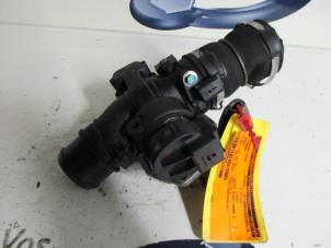 Gebruikte Gasklephuis Citroen Jumpy (G9) 1.6 HDI 16V Prijs € 70,00 Margeregeling aangeboden door De Vos Onderdelen