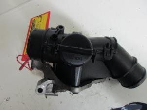 Gebruikte Gasklephuis Citroen Picasso Prijs € 70,00 Margeregeling aangeboden door De Vos Onderdelen