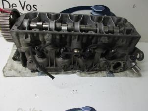 Gebruikte Cilinderkop Citroen XM Prijs € 250,00 Margeregeling aangeboden door De Vos Autodemontagebedrijf