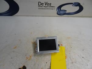 Gebruikte Display Interieur Peugeot 2008 Prijs € 90,00 Margeregeling aangeboden door De Vos Onderdelen