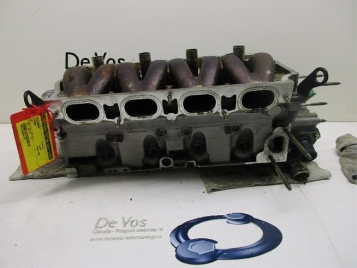 Gebruikte Cilinderkop Citroen C5 I Berline (DC) 2.0 HPI 16V Prijs € 350,00 Margeregeling aangeboden door De Vos Onderdelen