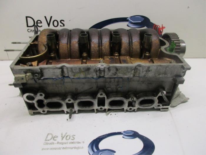 Gebruikte Cilinderkop Citroen C5 I Berline (DC) 2.0 HPI 16V Prijs € 350,00 Margeregeling aangeboden door De Vos Onderdelen