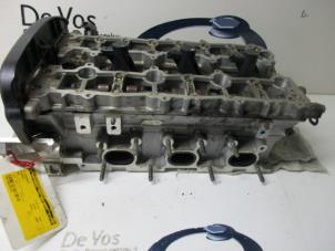 Gebruikte Cilinderkop Peugeot 406 Prijs € 250,00 Margeregeling aangeboden door De Vos Onderdelen