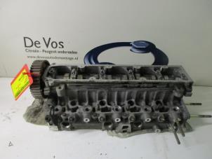 Gebruikte Cilinderkop Peugeot 406 (8B) 2.0 HDi 90 Prijs € 250,00 Margeregeling aangeboden door De Vos Autodemontagebedrijf