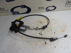 Gebruikte Handrem motor Citroen DS5 Prijs € 350,00 Margeregeling aangeboden door De Vos Onderdelen