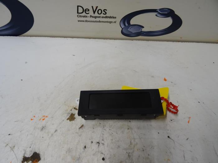 Gebruikte Display Interieur Citroen DS3 Prijs € 80,00 Margeregeling aangeboden door De Vos Onderdelen