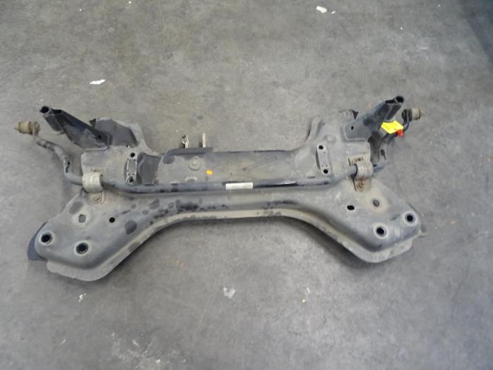 Gebruikte Subframe Peugeot Boxer Prijs € 250,00 Margeregeling aangeboden door De Vos Onderdelen