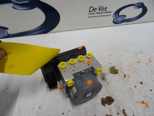 Gebruikte ABS Pomp Citroen DS3 Prijs € 250,00 Margeregeling aangeboden door De Vos Onderdelen